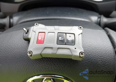 2018 Toyota Tacoma Trd Off Road из США, поврежденный, VIN 3TMCZ5AN1JM161028